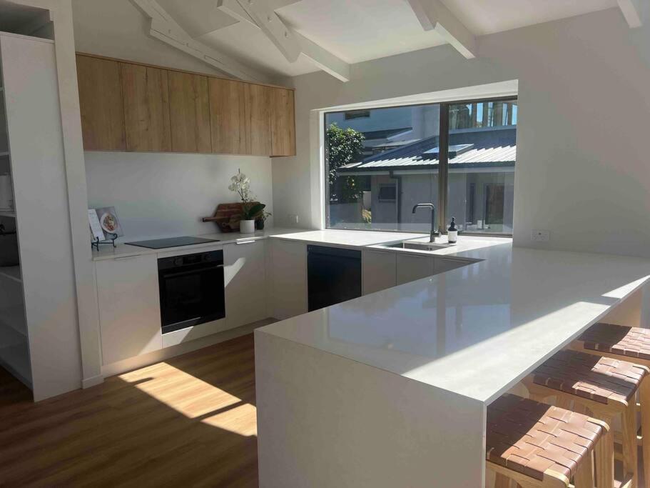 Breathtaking Views Villa Taupo Bagian luar foto